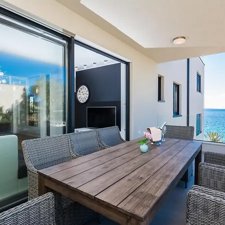 Bozi, Luxury By The Beach For 8 * Mandre